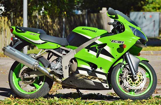 12 fastest Kawasaki motorcycles